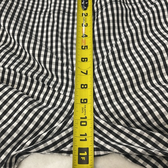 JONES NEW YORK STRETCH WOMENS SIZE 16 Black and White Checkered Shorts - Picture 3 of 6